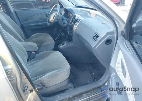 2005 Hyundai Tucson Gls/Lx from USA, damaged, VIN KM8JN12D15U238477